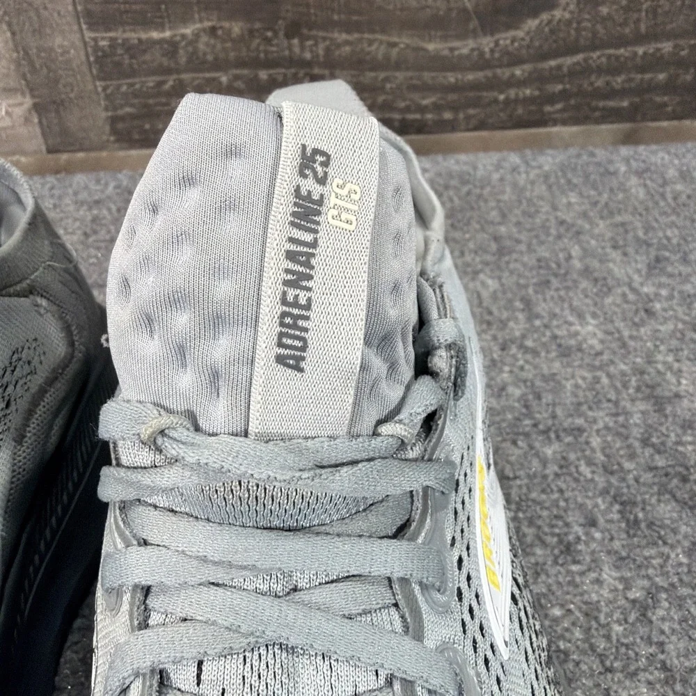 Brooks **this item